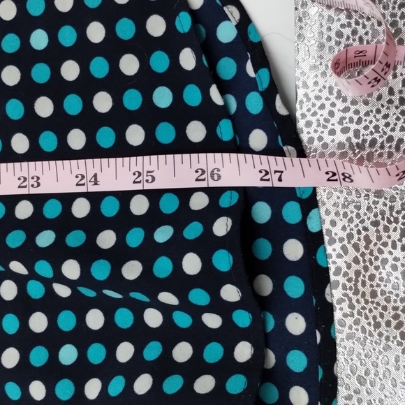 Van Heusen dark navy turquoise polka dot capped sleeve size large blouse - Picture 12 of 13